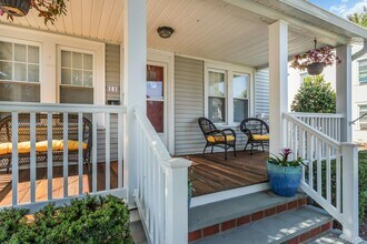 23 W 7th St in Locust Valley, NY - Building Photo - Building Photo