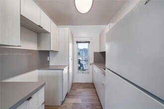 7271 Gary Ave in Miami Beach, FL - Foto de edificio - Building Photo