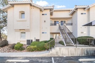 3320 S Fort Apache Rd in Las Vegas, NV - Building Photo