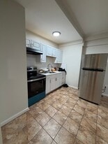 150 S Harrison St, Unit 4G in East Orange, NJ - Building Photo