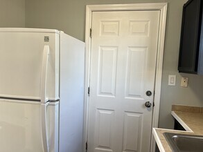 2367 Cascade Rd in Atlanta, GA - Building Photo - Building Photo