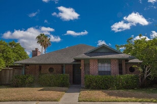 2946 River Bend Ct in Corpus Christi, TX - Building Photo