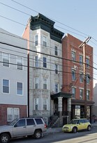 477 Palisade Ave in Jersey City, NJ - Building Photo