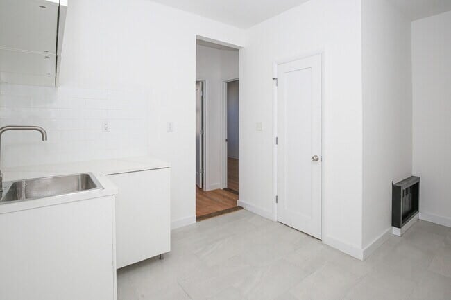 24 MacDougal St in Brooklyn, NY - Building Photo - Building Photo