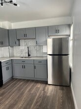 10 Morse Ave in Ewing, NJ - Building Photo - Building Photo