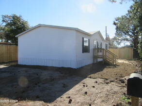 2151 W 29th Ct in Panama City, FL - Building Photo - Building Photo