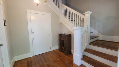 511 Cleveland St, Unit Pine #3 in Raleigh, NC - Building Photo - Building Photo