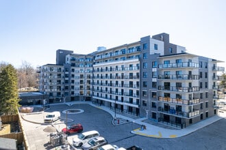 Block 599 in Kitchener, ON - Building Photo - Building Photo