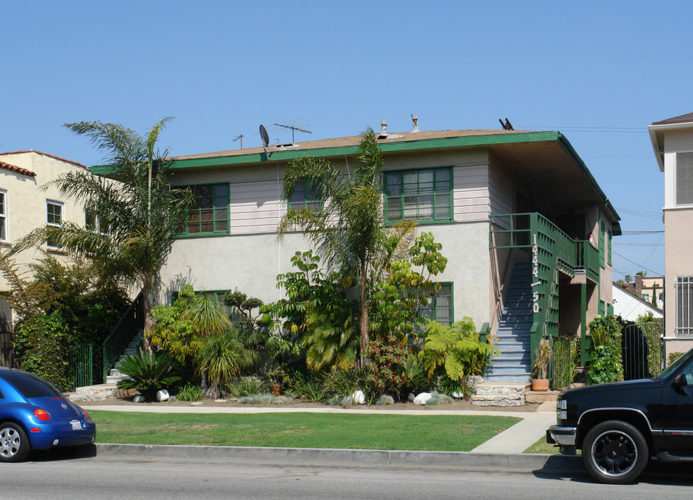 1444 S Crescent Heights Blvd in Los Angeles, CA - Building Photo