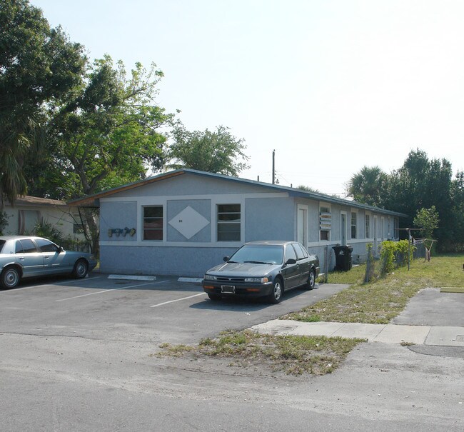 420 NW 15th Way in Fort Lauderdale, FL - Building Photo - Building Photo