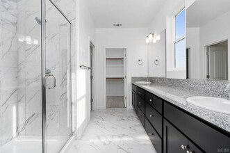 2571 Chianti Wy in Hanford, CA - Building Photo - Building Photo