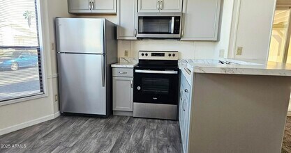 6162 S Pinehurst Dr in Chandler, AZ - Building Photo - Building Photo