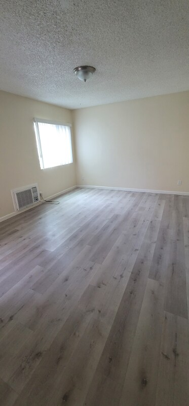 9652 Winter Gardens Blvd in Lakeside, CA - Building Photo - Building Photo