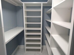 7817 Trent Dr in Tamarac, FL - Building Photo - Building Photo