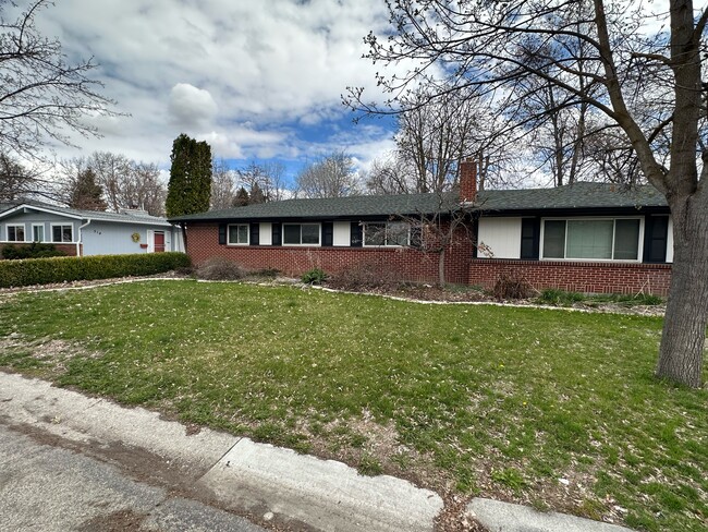 property at 320 Mark St