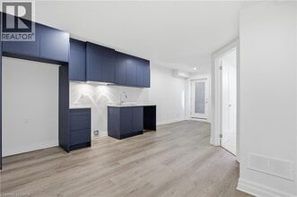 7497 Marvel Dr in Niagara Falls, ON - Building Photo - Building Photo