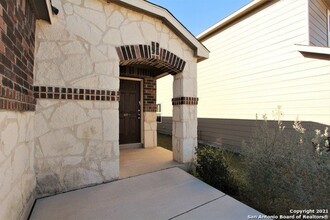 11742 Silver Sky in San Antonio, TX - Building Photo - Building Photo
