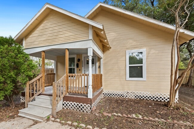 property at 1113 8th St