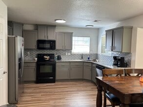 431 Spicewood Trl in Centerton, AR - Building Photo - Building Photo