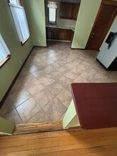 33 Brooklawn St in New Britain, CT - Foto de edificio - Building Photo