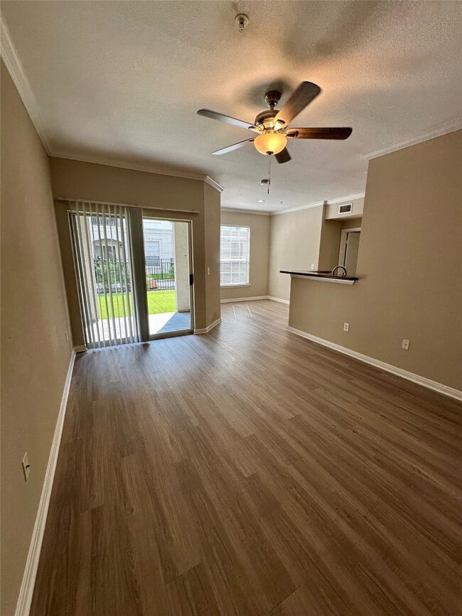 property at 2303 Louisiana St