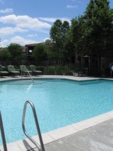 Alhambra at Mace Ranch in Davis, CA - Foto de edificio - Building Photo