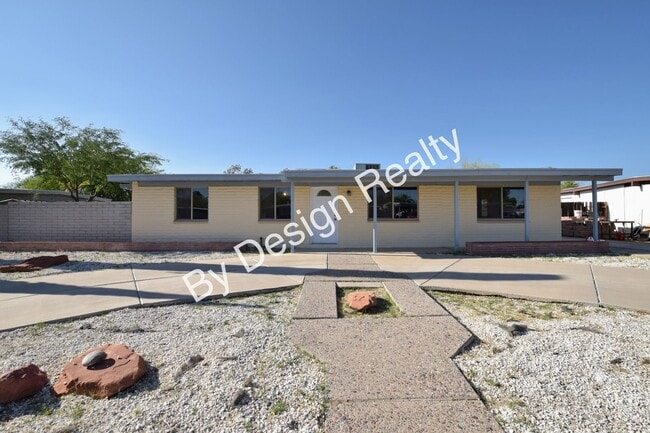 property at 7671 E Tulip Tree St