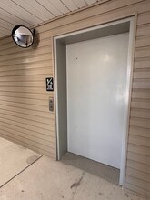 7106 W Friendly Ave in Greensboro, NC - Building Photo - Building Photo