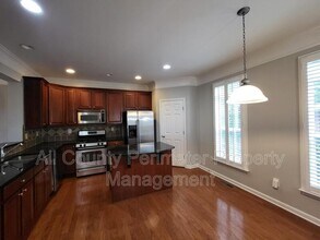 3415 Triview Square in Atlanta, GA - Foto de edificio - Building Photo