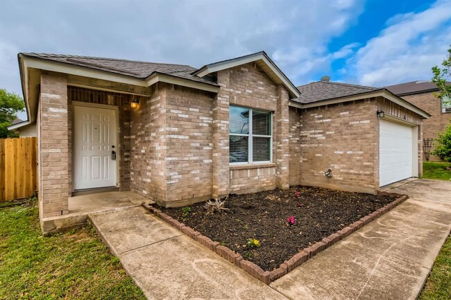 2016 Cottontail Dr in Leander, TX - Foto de edificio - Building Photo