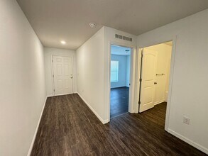 392 W Aster Ct in Kissimmee, FL - Building Photo - Building Photo