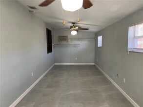 21130 Gladis Ave in Port Charlotte, FL - Building Photo - Building Photo