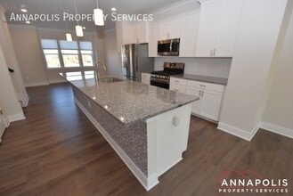 604 Chalcedony Ln in Glen Burnie, MD - Building Photo - Building Photo
