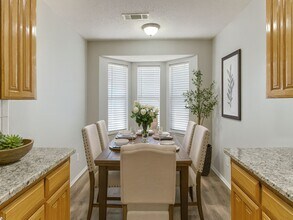 7921 Val Verde Dr in Fort Worth, TX - Building Photo - Building Photo