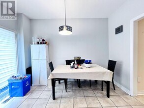 60 Spring Arbour Rd in Vaughan, ON - Building Photo - Building Photo