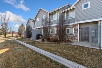 309 Buffalo Dr in Windsor, CO - Building Photo - Building Photo