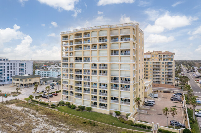 Acquilus Condominiums in Jacksonville Beach, FL - Building Photo - Building Photo