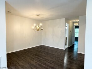 76 Jamestown Rd in Bernards, NJ - Building Photo - Building Photo