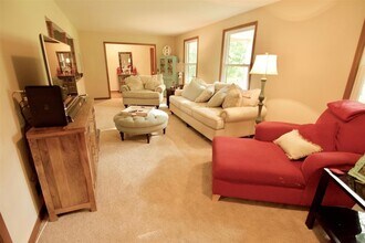 454 Jones Ln in Hendersonville, TN - Building Photo - Building Photo
