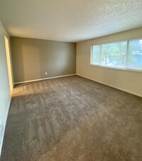 5911 159th Ave E, Unit C in Sumner, WA - Building Photo - Building Photo