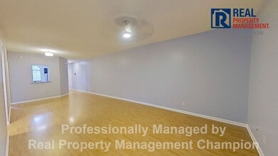 725 Bragg Dr in Wilmington, NC - Building Photo - Building Photo