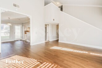 547 Shealy St in Webster, TX - Building Photo - Building Photo