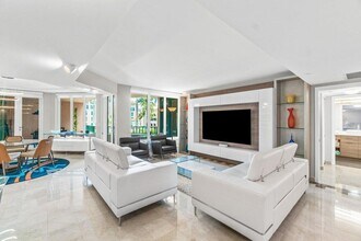 140 SE 5th Ave, Unit 343 in Boca Raton, FL - Building Photo - Building Photo