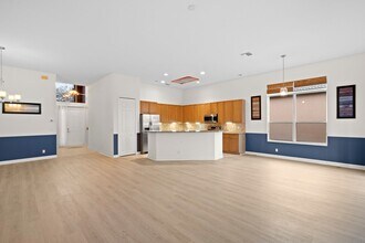 324 NW Somerset Cir in Port St. Lucie, FL - Building Photo - Building Photo