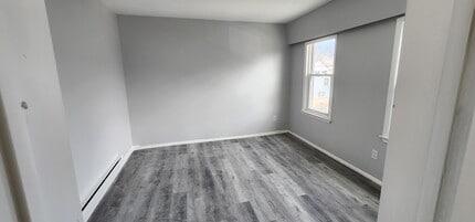 1760 Winfield St, Unit #1 in Rahway, NJ - Foto de edificio - Building Photo