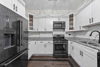 614 N Troy St in Chicago, IL - Building Photo - Building Photo
