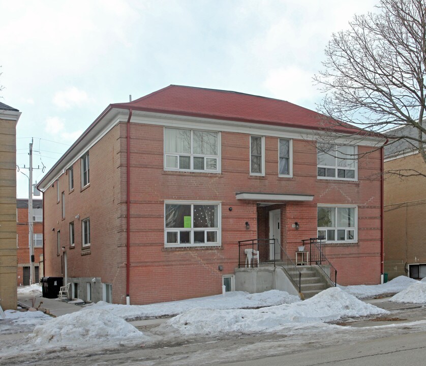 14 Norris Cres in Toronto, ON - Building Photo