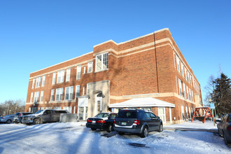 Jefferson Street Square - Senior Community in Mason, MI - Building Photo - Building Photo