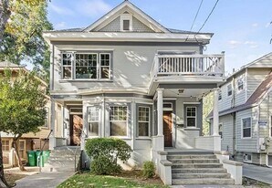 420 W 4th St in Chico, CA - Building Photo