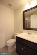 43125 Shore Square in Ashburn, VA - Building Photo - Building Photo